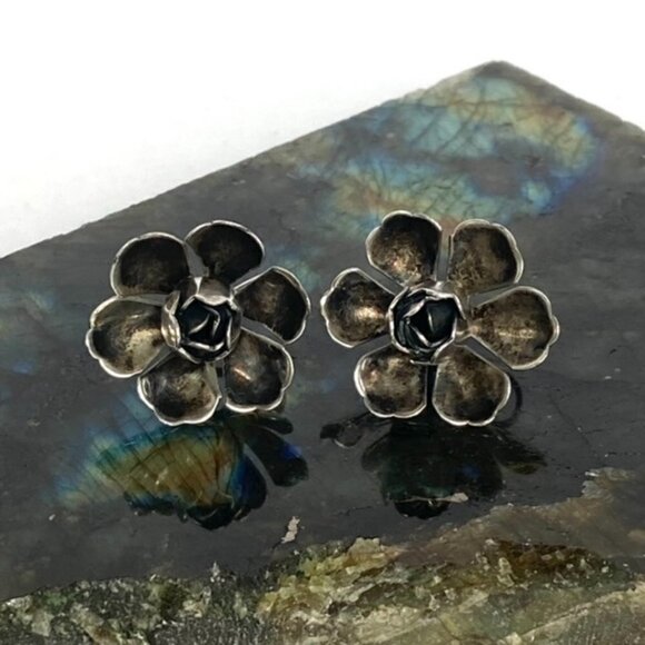 VTG Sterling Silver 925 0.89" 3D Oxidized Layered Flower Screw Back Earrings 8g - Picture 1 of 16